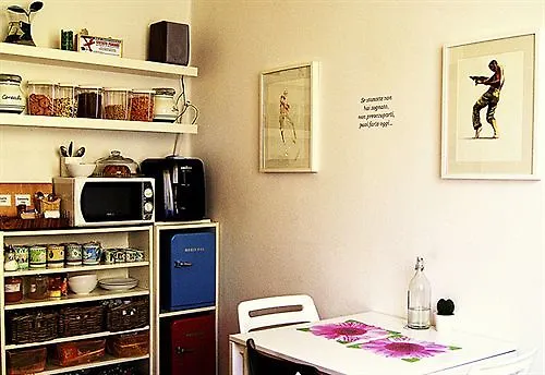 Couette-café Ay Bologne