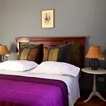 Ay Bed & Breakfast *