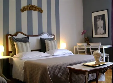 Ay B&B